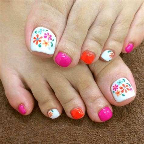 cute designs for toes|toe nail art designs pictures.